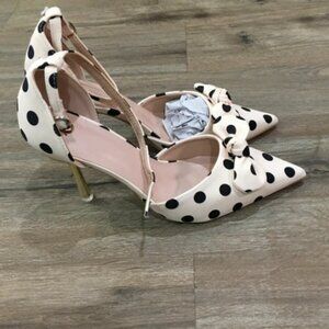 Polka dot bow heels